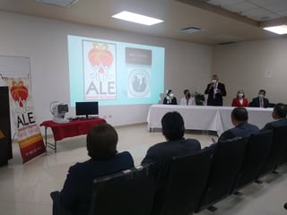 Servicios Caritativos entregó ayer el donativo a Ale en el auditorio del Hospital General de Torreón.