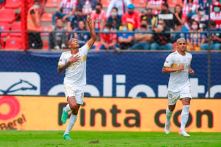 Luis Quiñones marcó el primer gol de Tigres, que se impuso 3-0. (JAM MEDIA)