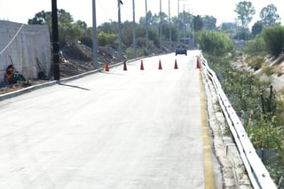 Autoridades de Torreón entregan un nuevo tramo de pavimentación en el ejido Ignacio Allende. (EL SIGLO DE TORREÓN)