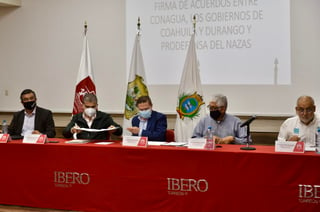 Firmaron el documento vinculante al proyecto Agua Saludable para La Laguna. (ÉRICK SOTOMAYOR)