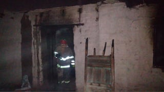 La tarde del sábado se registró un incendio en un domicilio del ejido San Ignacio del municipio de San Pedro, el cual dejó cuantiosos daños materiales. (EL SIGLO DE TORREÓN)
