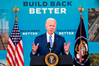 Joe Biden, mandatario estadounidense, indicó que en el último año su gobierno ha destinado 600 millones de dólares en asistencia a Centroamérica y agradeció al gobierno mexicano el financiamiento e implementación de los programas Jóvenes Construyendo el Futuro y Sembrando Vida en la región.
