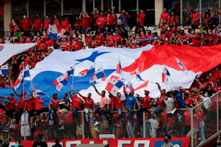 La Federación Internacional de Futbol y Asociados (FIFA) ha decidido sancionar a la Federación Panameña de Futbol (Fepafut) por los cantos homofóbicos que se presentaron en el estadio Rommel Fernández en los partidos eliminatorios de septiembre.
