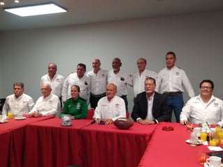 Se presentó la primera mesa directiva del Salón de la Fama de Futbol Americano de la Comarca Lagunera (ARCHIVO) 