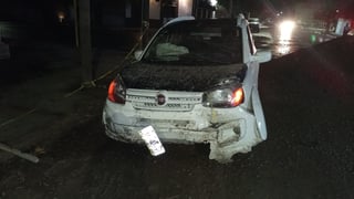 El conductor del Fiat resultó con lesiones. (EL SIGLO DE TORREÓN)