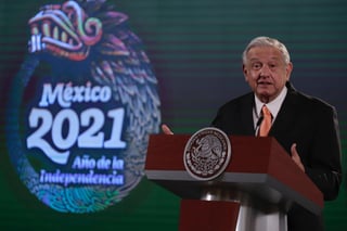 Al asegurar que esta noticia 'me produjo mucha alegría' el presidente Andrés Manuel López Obrador informó que de enero a octubre se han recaudado 3 billones 497 mil millones de pesos en ingresos tributarios, lo que representa un incremento del 5.8% en términos reales respecto al mismo periodo año pasado. (ARCHIVO) 