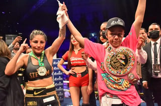 Jackie “Princesa Azteca” Nava conquistó el cinturón Diamante Supergallo CMB, al superar por abrumadora decisión unánime a Mariana “Barby” Juárez. (ESPECIAL)