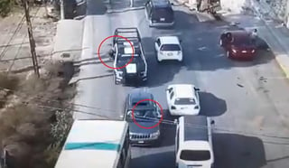 El video captó los momentos en que se dio la persecución entre la camioneta que conducía Octavio Ocaña y la patrulla de la policía (CAPTURA)