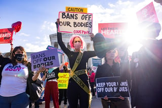 El Tribunal Supremo de Estados Unidos escuchó este lunes los argumentos del Gobierno del presidente Joe Biden y de clínicas abortivas sobre la presunta inconstitucionalidad de la ley en Texas que prácticamente prohíbe el aborto en este estado. (ARCHIVO) 