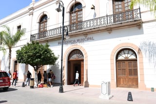 El Ayuntamiento de Lerdo debe cerca de 156 millones de pesos a un grupo de extrabajadores. (ARCHIVO)