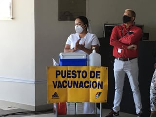Ayer se recibieron las vacunas para empezar de inmediato con su aplicación en San Pedro y Madero. (EL SIGLO DE TORREÓN) 