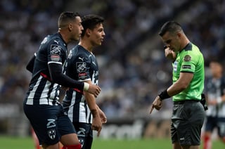 Los Rayados de Monterrey se han quedado sin posibilidades de clasificar directamente a la Liguilla luego de la victoria que consiguió el Club León frente a Cruz Azul 