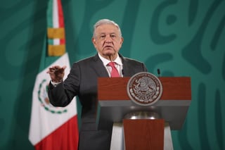 López Obrador confió en que el método de voto electrónico que decidió el Sindicato Petrolero para elegir a su dirigencia, pueda replicarse en otros sindicatos para garantizar elecciones limpias. (ARCHIVO)