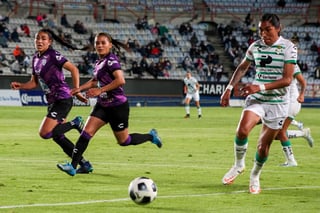 Las Guerreras tuvieron su peor actuación del torneo Apertura 2021 y cayeron 4-0 en la cancha del estadio Hidalgo. (ESPECIAL)