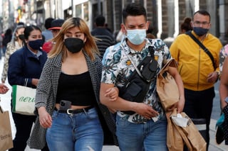 Ante la pandemia por COVID-19, la Ciudad de México se mantiene en semáforo epidemiológico verde por sexta semana consecutiva, con tendencia a la baja y puntos mínimos. (ARCHIVO) 