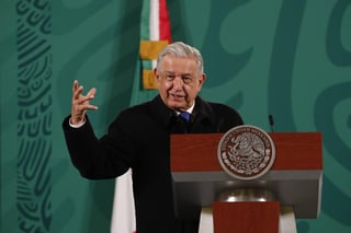 El presidente Andrés Manuel López Obrador aseguró que el decreto es 'para agilizar trámites y que no se detengan los proyectos'. Rechazó que esté involucrado el asunto de la transparencia.