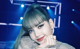 La rapera y bailarina Lisa, integrante del grupo de Kpop BLAKCPINK dio positivo a COVID-19, según dio a conocer su agencia YG Entertainment, señalaron que la cantante tuvo contacto con sus compañeras Jennie, Rosé y Jisoo. 
