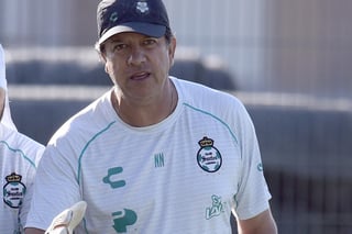 Club Santos comunicó esta tarde la partida de Nicolás Navarro. 
