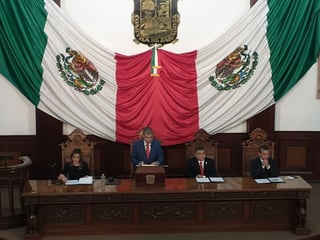 En su cuarto informe, el gobernador Miguel Riquelme pidió consolidar y trabajar para la entidad.