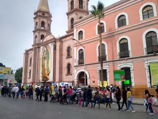 Más de 100 mil personas han peregrinado en Torreón como parte de la celebración a la Virgen de Guadalupe. (ARCHIVO)