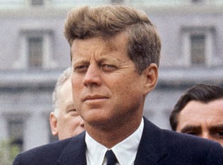 El Gobierno de EUA levantó este miércoles el secreto oficial que pesaba sobre 1,491 documentos relativos a la muerte del presidente John F. Kennedy en Dallas (Texas) en 1963. (ESPECIAL) 