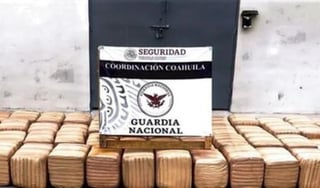 Alrededor de 700 kilos de aparente marihuana, fueron localizados por elementos de la Guardia Nacional (GN) al interior de un vehículo abandonado, en las inmediaciones del municipio de Francisco I. Madero.
