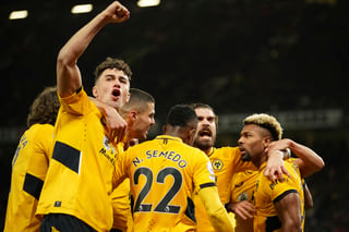 Wolves de Raúl Jiménez derrotan en la Premier League al Manchester United