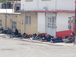 116 migrantes fueron rescatados cuando eran trasladados por “polleros” en Coahuila.