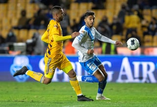 Puebla sorprende con victoria ante Tigres