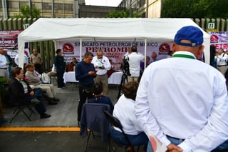 Varios de los aspirantes han denunciado que el proceso electoral está controlado por el grupo cercano al exdirigente petrolero Carlos Romero Deschamps. (ARCHIVO)