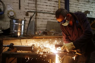 La actividad industrial presentó un incremento anual de 0.4% en 2021. (ARCHIVO)
