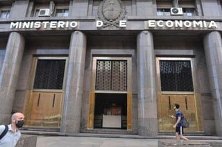 El gobierno argentino desmintió el plan económico que Estados Unidos solicitaba. (ARCHIVO)