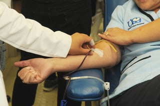 De acuerdo a la solicitud los donadores deben tener sangre O positivo u O negativo. (ARCHIVO)