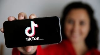 La adolescente grababa un video con el arma, el cual planeaba subir a TikTok (ESPECIAL) 