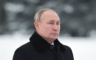 Estados Unidos identificó a varios miembros del círculo cercano al presidente ruso, Vladímir Putin, para imponerles sanciones 'duras' en caso de que Rusia proceda con una invasión de Ucrania, dijo este lunes una fuente oficial. (ARCHIVO) 
