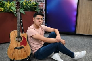 Talento. Con tan solo 22 de años de edad, Den Rivas empieza a abrirse camino en la música