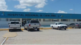 El lesionado fue trasladado en una patrulla de la Policía Municipal a las instalaciones del Hospital Regional del municipio de Cuencamé.