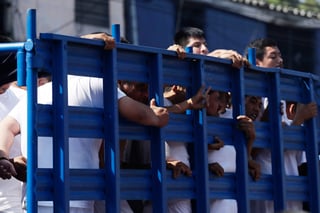 De acuerdo al mandatario salvadoreño, las pandillas cuentan con 70 mil integrantes. (ARCHIVO)