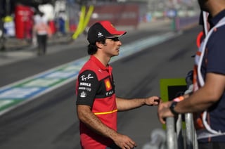 Carlos Sainz firma nuevo contrato con Ferrari hasta 2024
