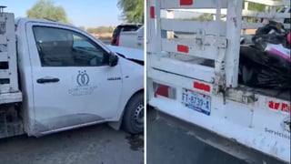 Vehículo oficial del Ayuntamiento de Gómez Palacio cargado de despensas participa en accidente vial