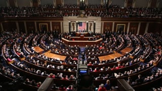 Los senadores republicanos criticaron la medida, y aseguraron que ya existen leyes para perseguir crímenes con motivaciones políticas. (ARCHIVO)