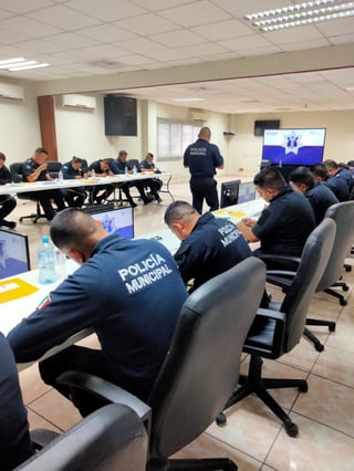 En el curso de promoción y ascensos para elementos de la policía participaron en total 23 agentes, con una duración de cinco días.