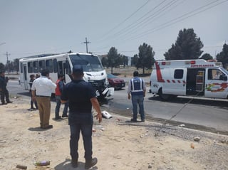 Se impactan unidades de transporte de personal en Ramos Arizpe