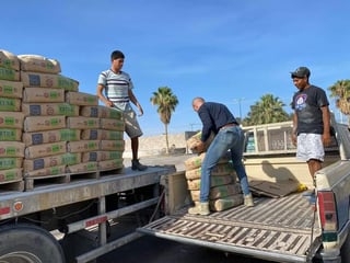 Entregan primeros paquetes de materiales para construcción en San Pedro