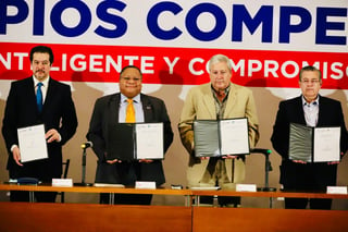 Fraustro firmó el memorando para 'Municipios Competitivos'.