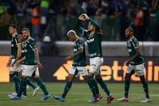 Palmeiras golea al Cerro Porteño, suma récords y se cita con Atletico Mineiro en cuartos