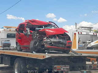 Padre muere y su hijo resulta lesionado al accidentarse en la autopista Gómez Palacio-Durango