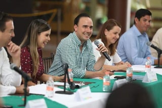Manolo Jiménez encabezó el Congreso de Capacitación a instancias municipales que atienden a jóvenes de Coahuila.