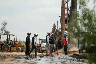 Autoridades federales plantearon una nueva estrategia para llevar a cabo el rescate de los 10 mineros.