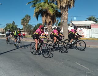 Celebran vuelta ciclista de La Laguna en San Pedro